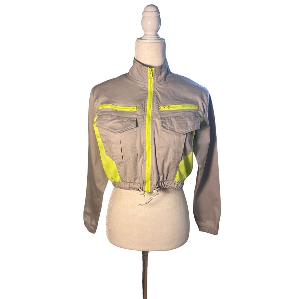 Camp gray cotton ultra-cropped jacket with green neon accents - M